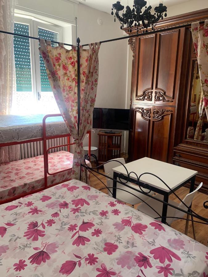B&B Rialto เวโรนา ภายนอก รูปภาพ